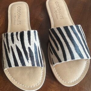 Coconuts by Matisse Zebra Style Cowhair Sandals 9M
